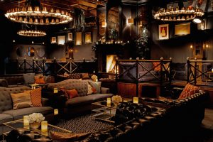 10 Luxury Bar Lighting Ideas