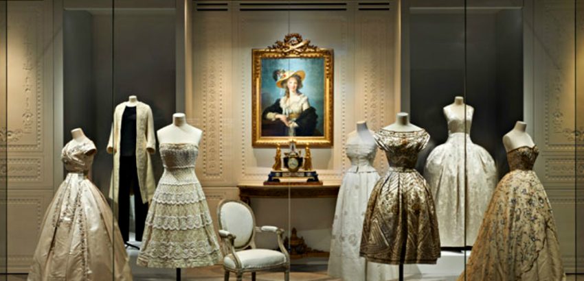 Musee des arts decoratifs dior shop