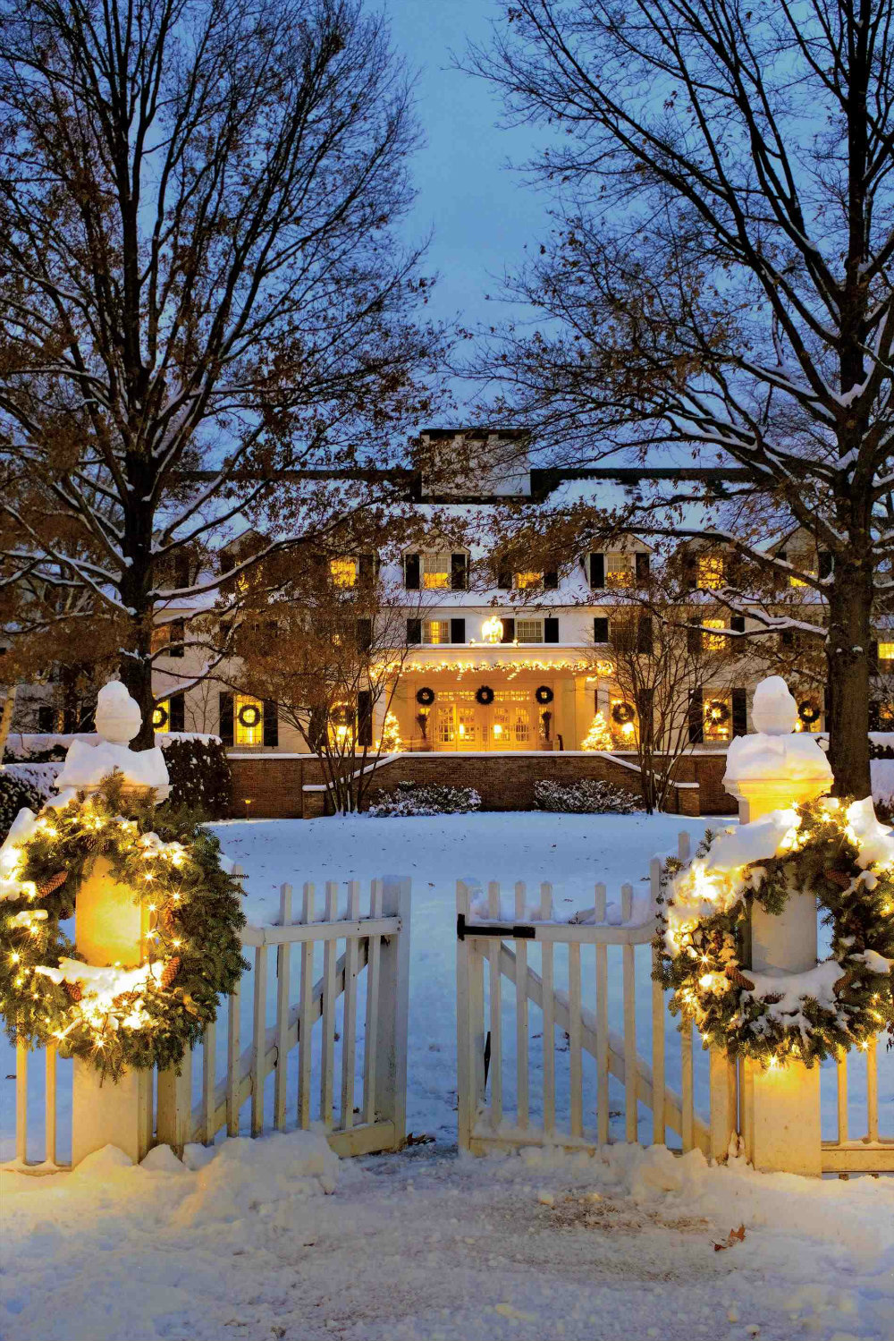 5 Magical Christmas Lighting Ideas 01