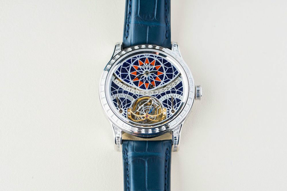 Take a Look at These Trendy Luxury Watches 04