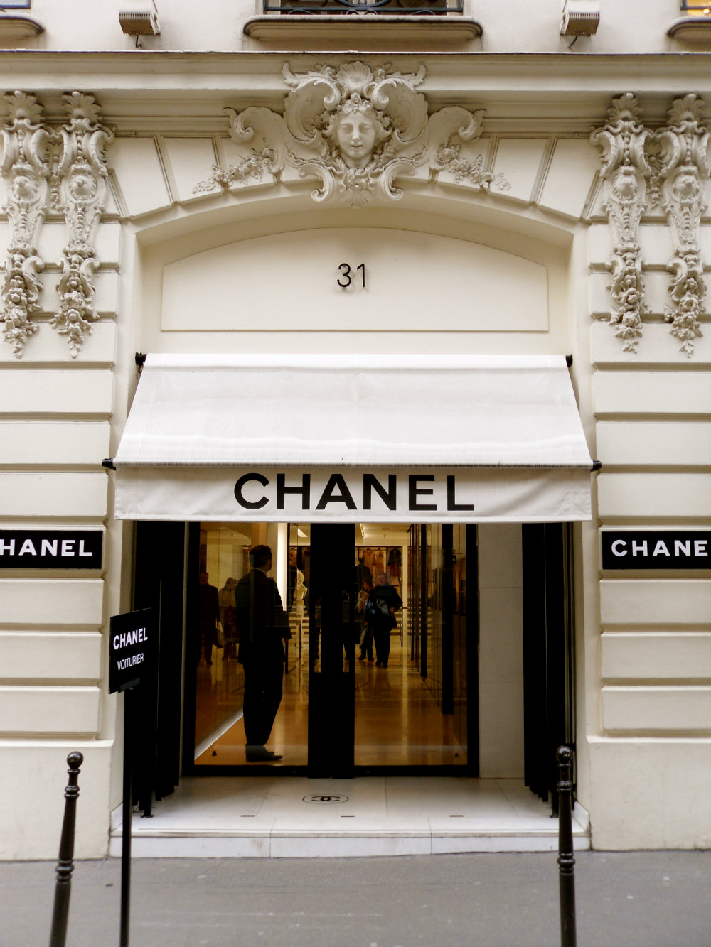 paris designer shops