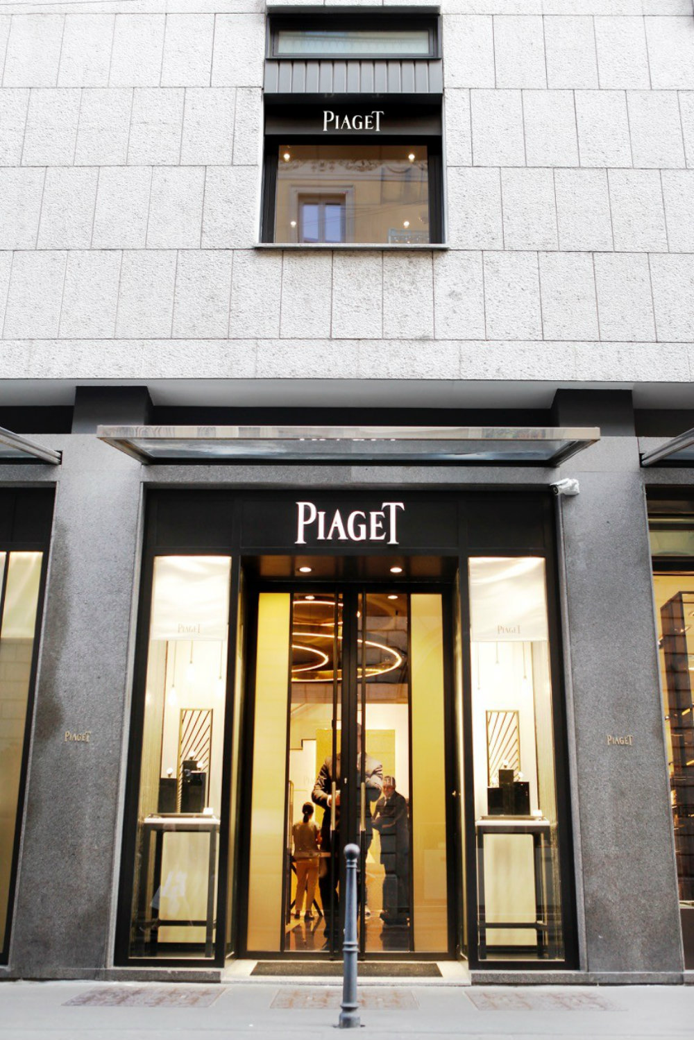 Guide To Luxury Stores In Milan 05