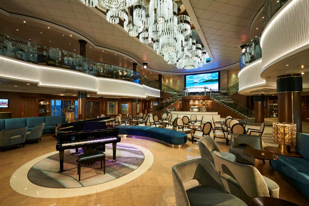 LUXURIOUS CRUISE SHIPS - THE BEST OF BOTH WORLDS 02