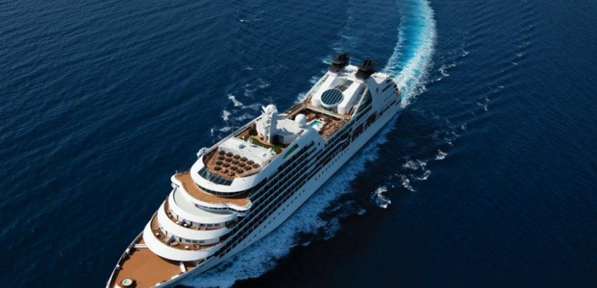 LUXURIOUS CRUISE SHIPS - THE BEST OF BOTH WORLDS 09