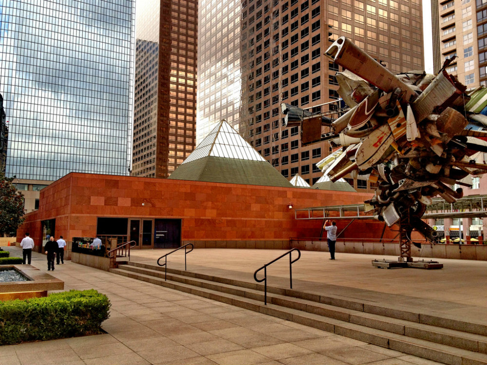 Meet The 2019 Pritzker Prize Winner 04