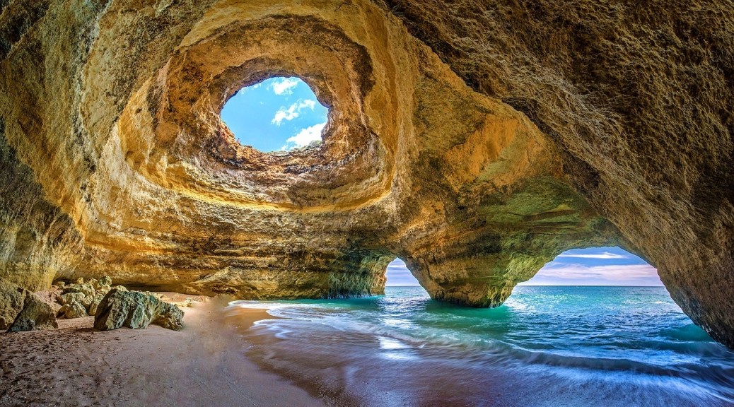 5 reasons to visit the south of Portugal