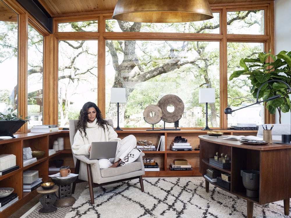 Celebrity Offices You Need to See Camila Alves