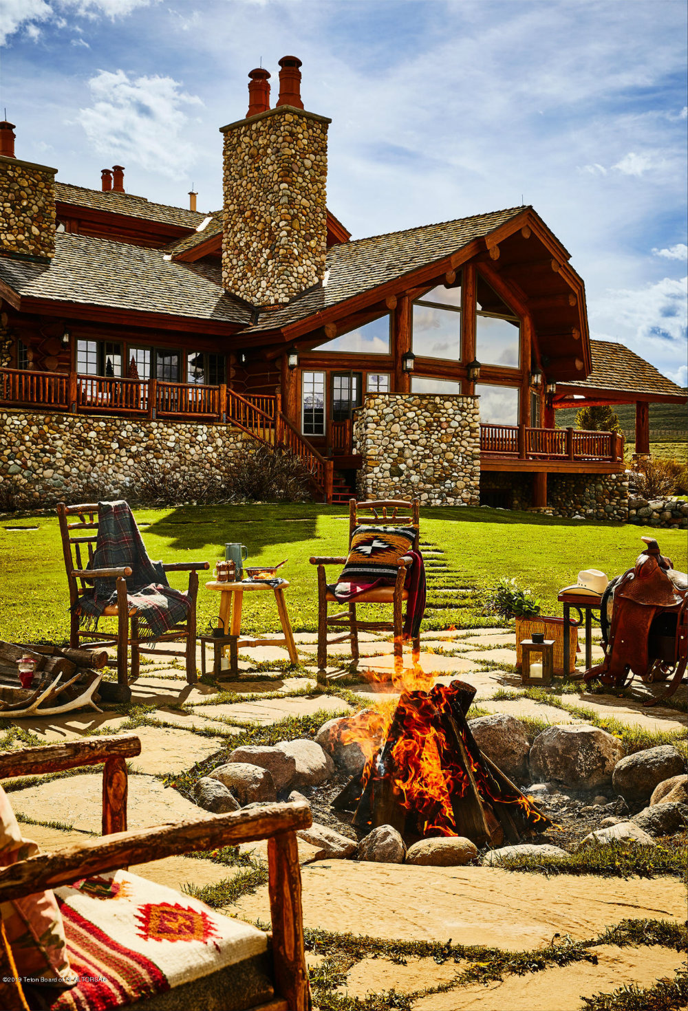 Outdoor Fireplace Design Ideas