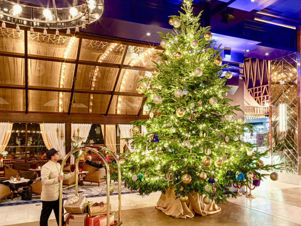 The Most Expensive Christmas Tree In The World 01
