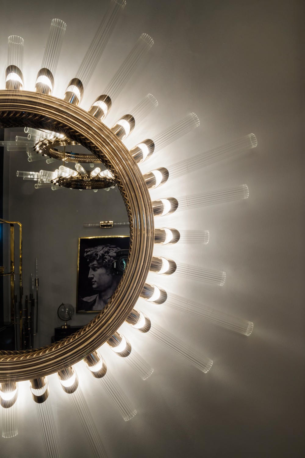 Home Decoration Ideas 10 Ostentatious Mirrors for a Unique Aesthetic 10