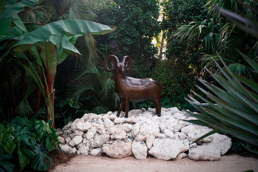 Les Lalanne at the Raleigh Gardens is Miami Beach's Must-See Exhibit 3