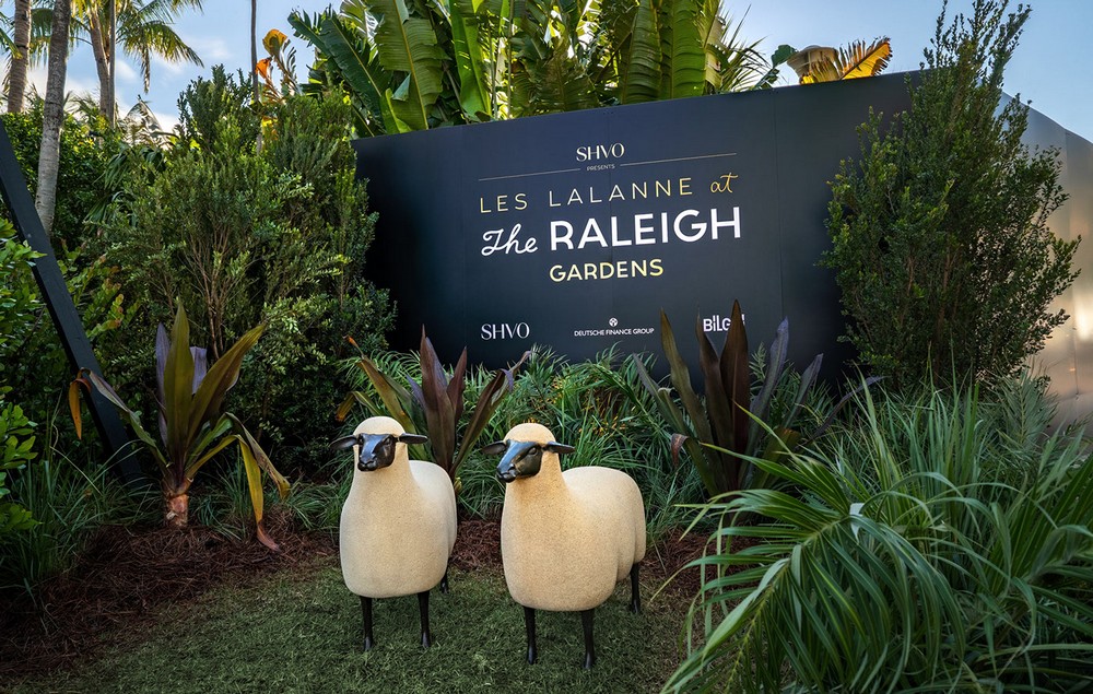 Les Lalanne at the Raleigh Gardens is Miami Beach's Must-See Exhibit 4