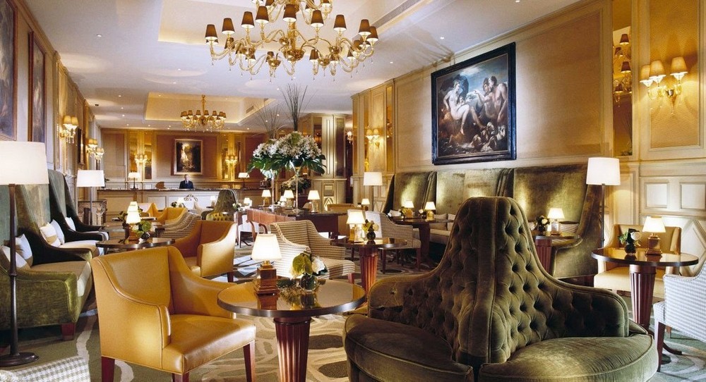 The World's Most Exceptionally Designed Luxury Hotel Lobbies 7