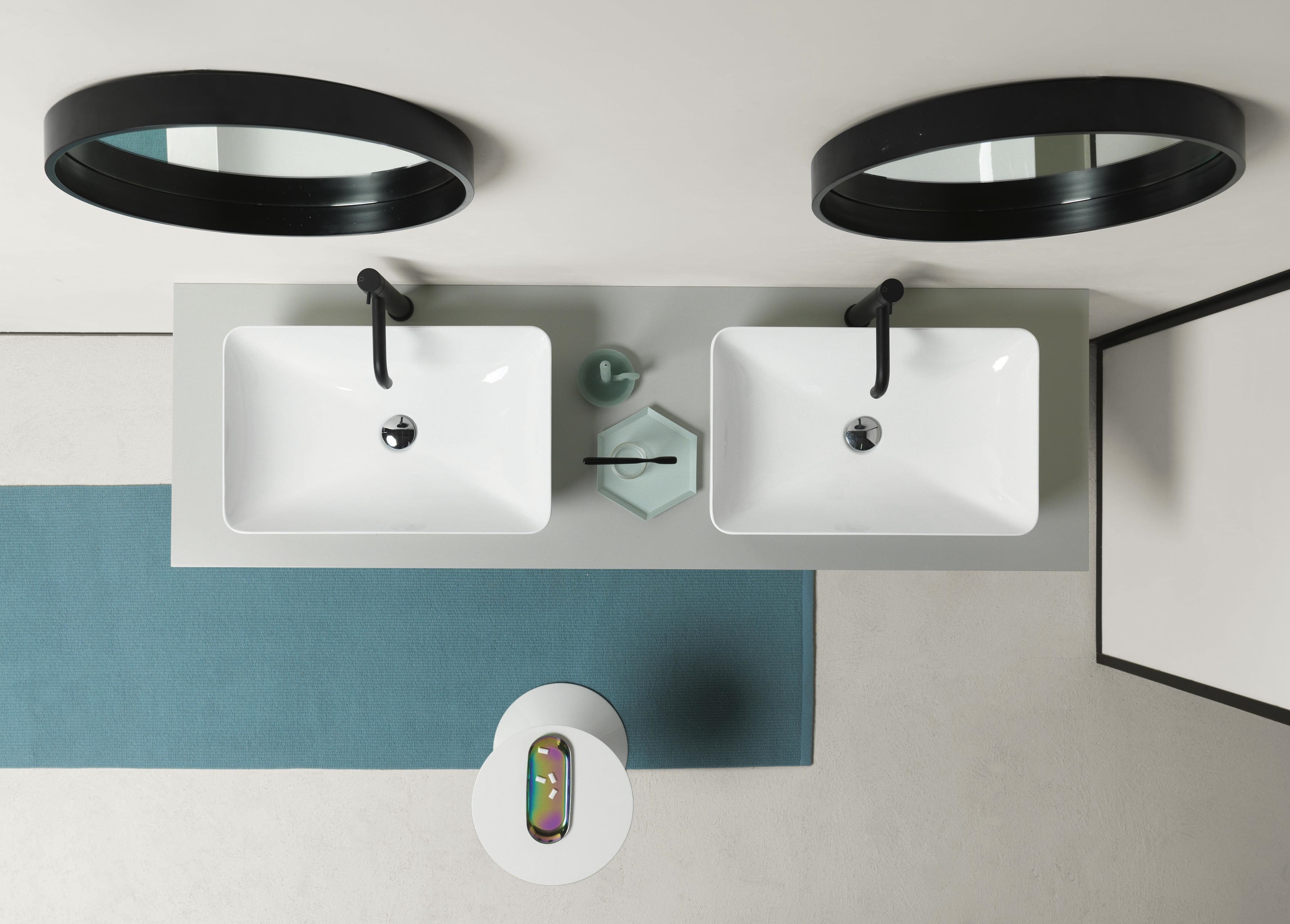 Bathroom Trends: Black Finishes