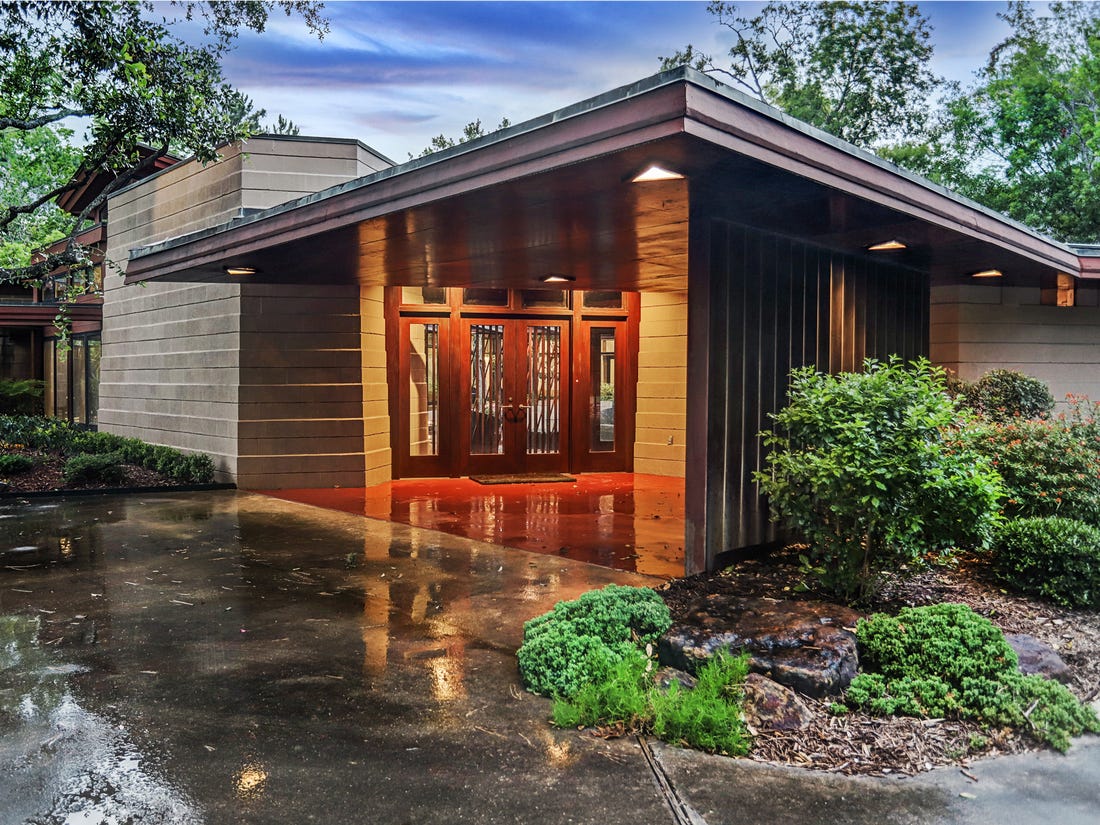 Frank Lloyd Wright: Explore His Amazing Projects Virtually