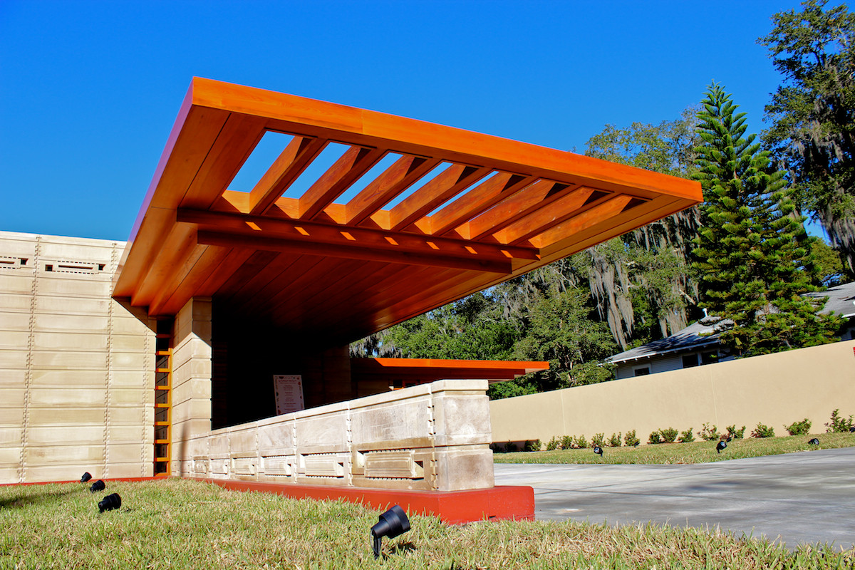 Frank Lloyd Wright: Explore His Amazing Projects Virtually