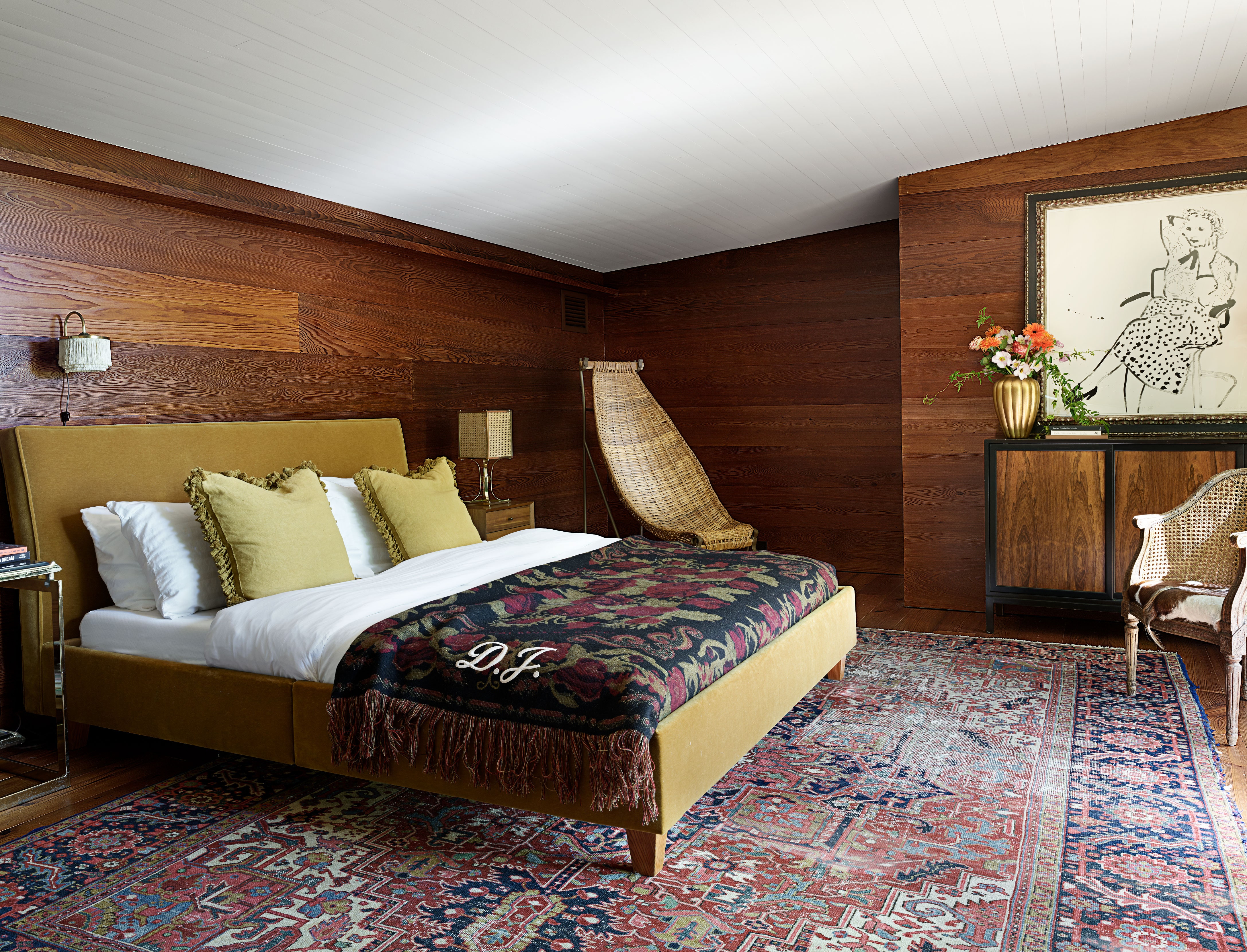 Celebrity Homes: Tour Dakota Johnson's Mid Century House