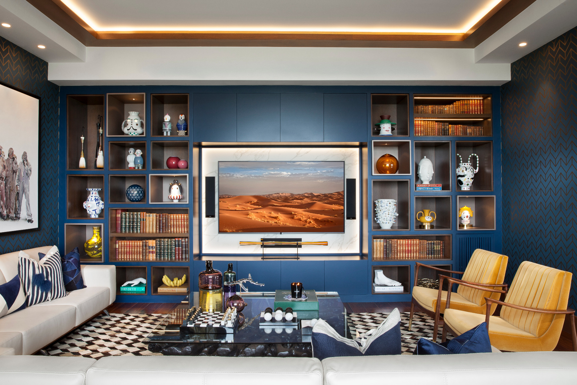 luxurious Living Rooms with blue color pallete