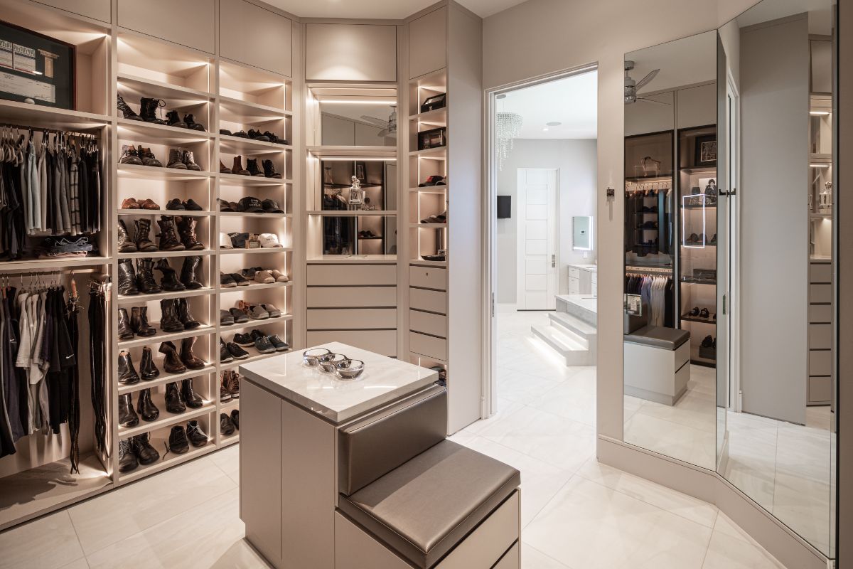 Luxury Walk In Closet Ideas That Will Make Your Room More Special In 2023