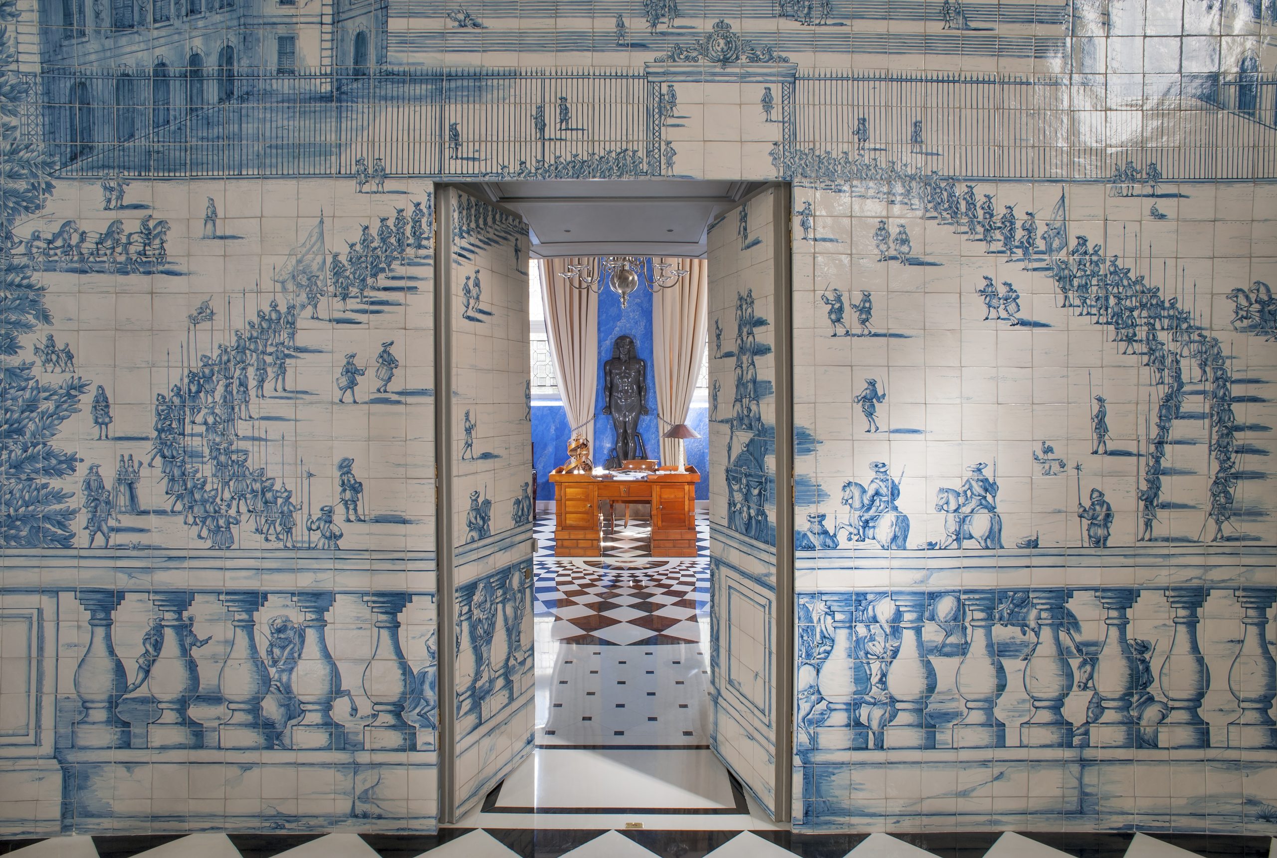 Juan Pablo Molyneux: An Exclusive Interview To This Devout Classicist