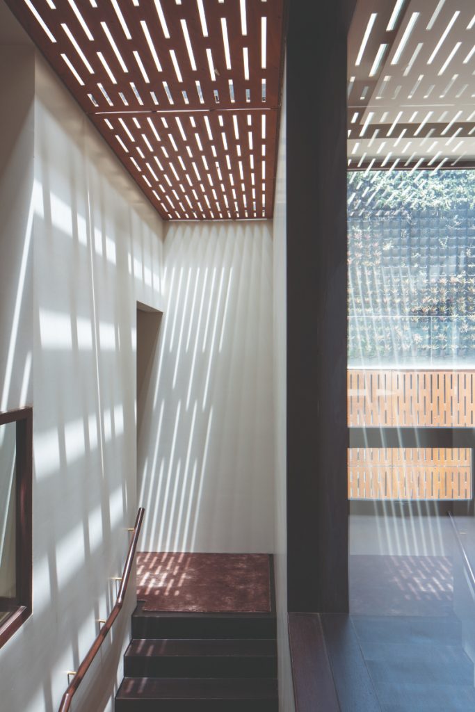 Studio IAAD: An Urban Refuge in New Delhi With Exclusive Furniture