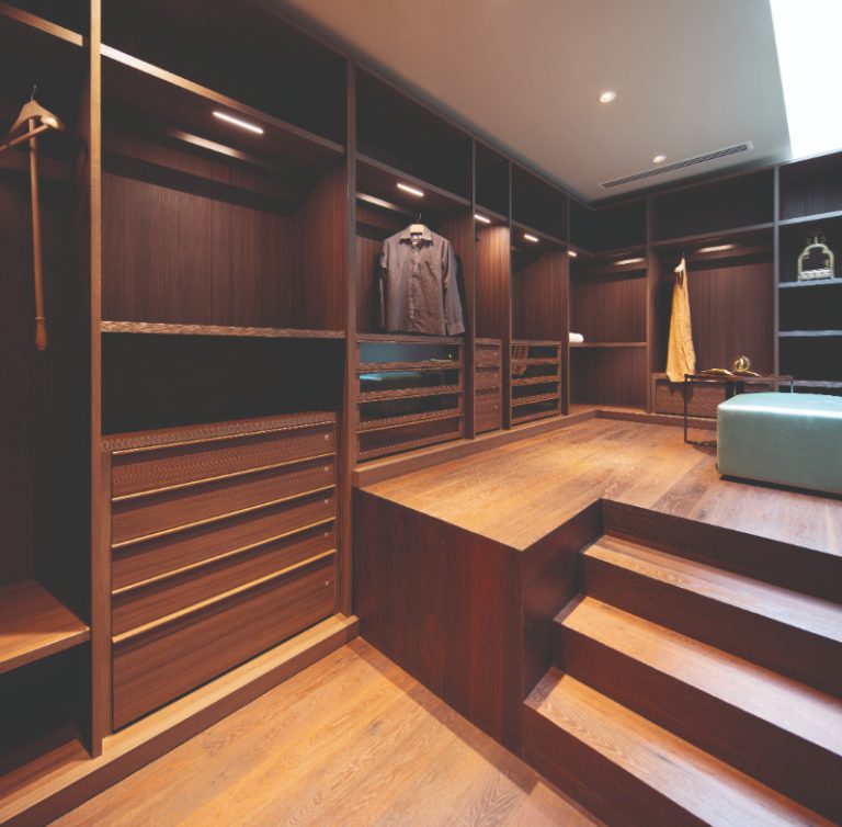 Studio IAAD: An Urban Refuge in New Delhi With Exclusive Furniture