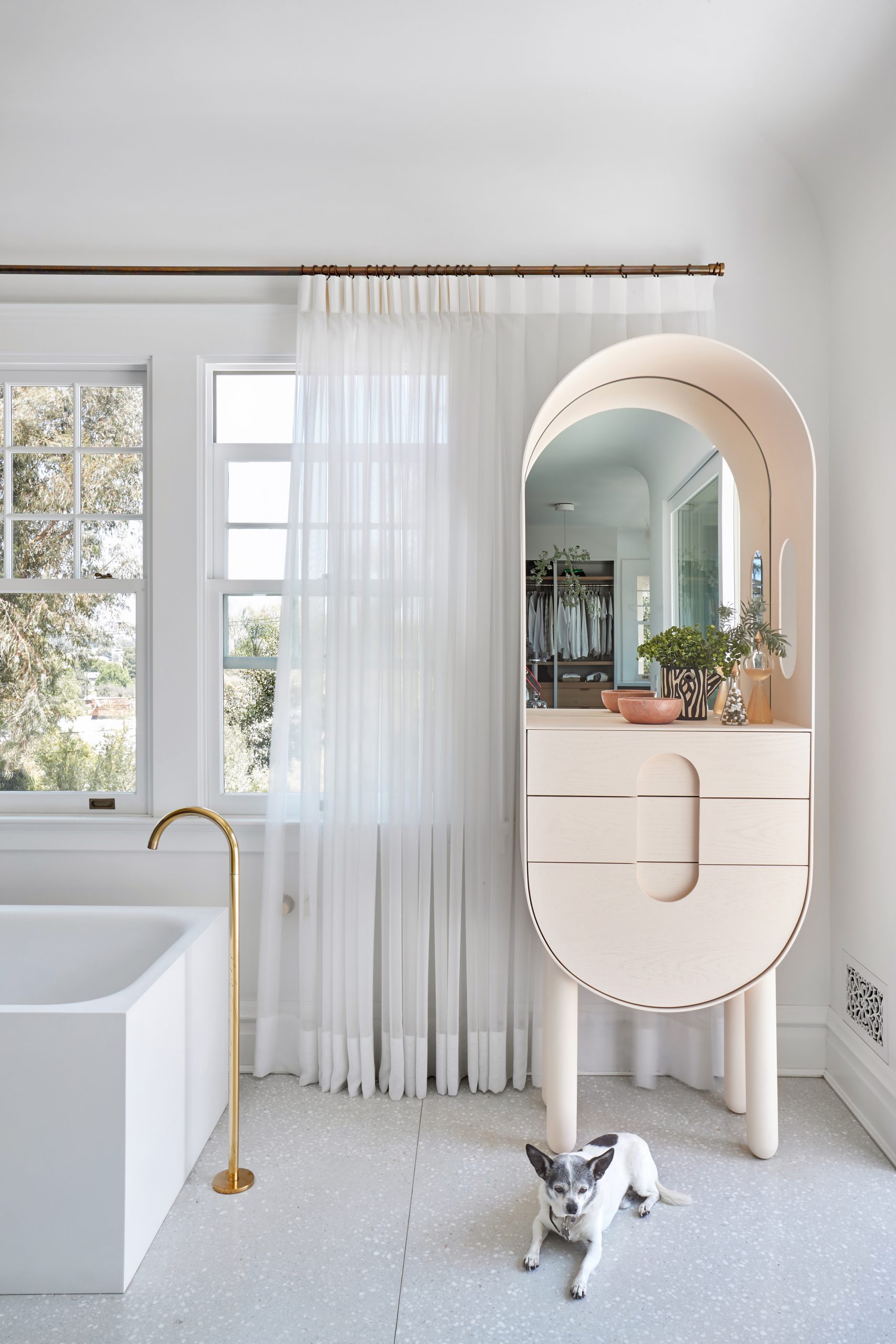 Ghislaine Viñas: An Exclusive And Radicalist Design World