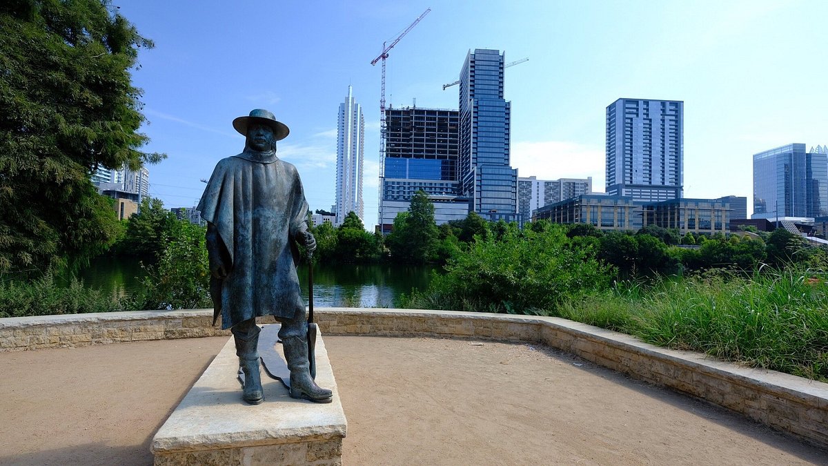 Best Statues To Admire in Austin