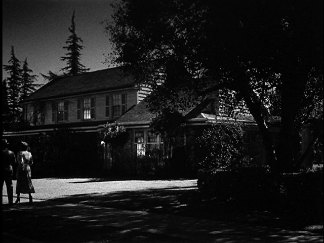 Batman: The Transformation Of The Wayne Manor In The Last 80 Years