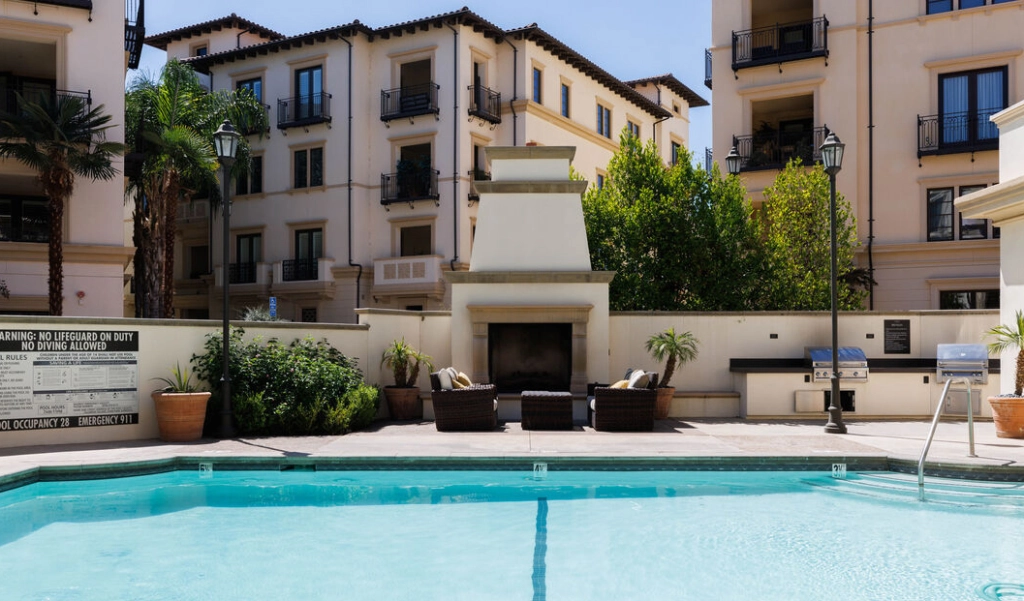 Kim Kardashian Has Her Calabasas Condo Up For Sale Again!