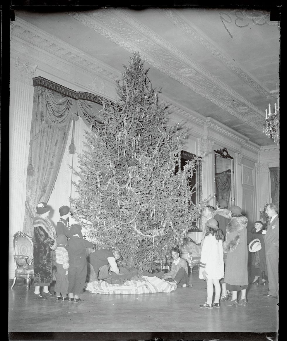 Christmas: A Timeline Of The White House Holiday Decor