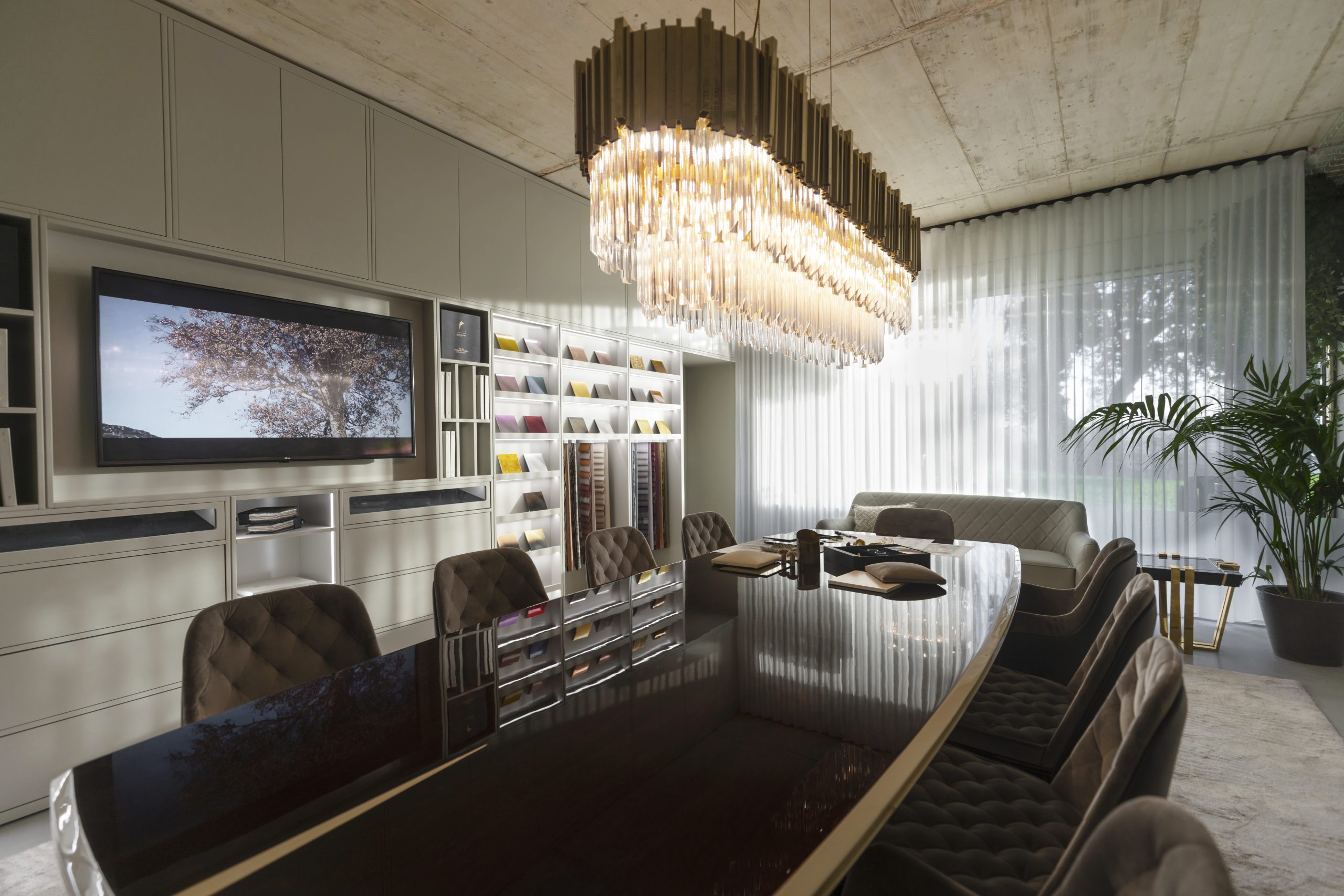 LUXXU Showroom: A Look Corner By Corner