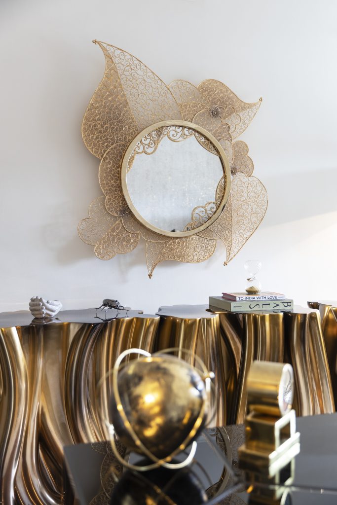Consoles And Mirrors Catalogue: Never-ending Luxury Inspiration For You