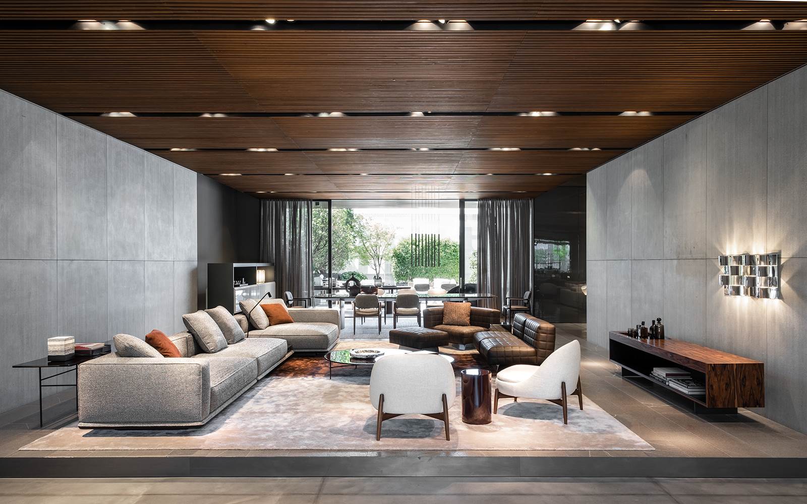 Milan: Discover The Best Luxury Showrooms For A Shopping Spree