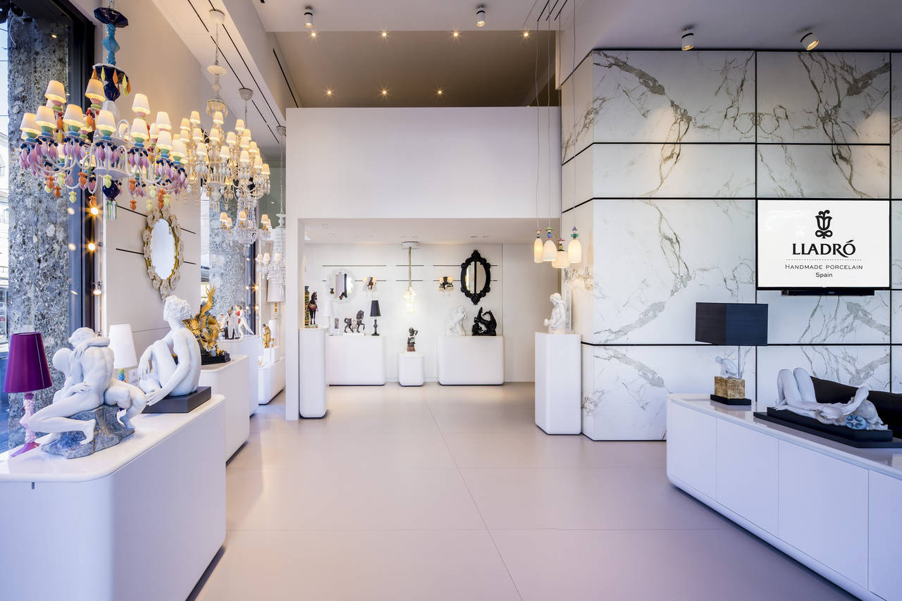 Milan: Discover The Best Luxury Showrooms For A Shopping Spree