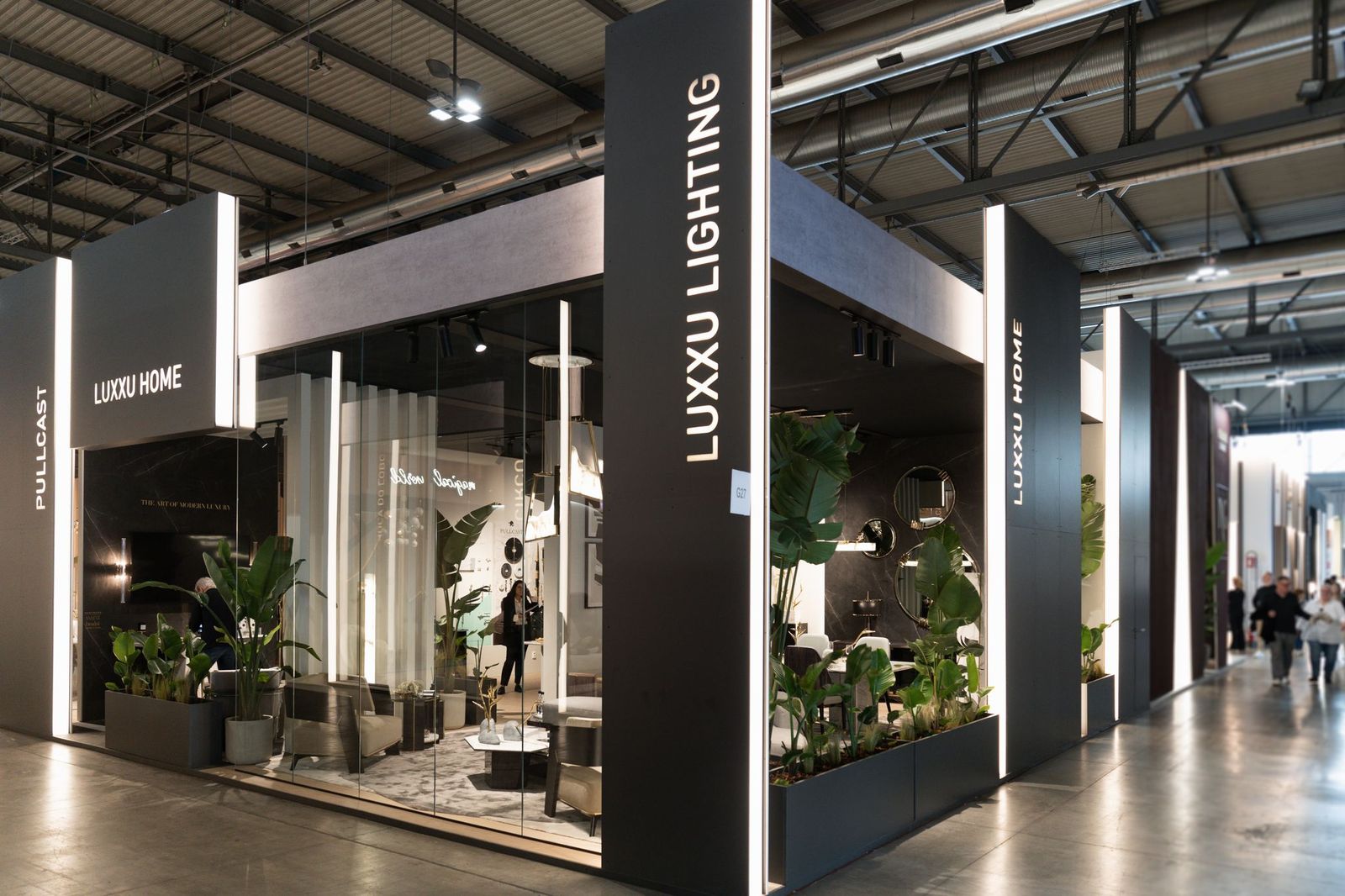 The Epitome Of Luxury At Salone Del Mobile: LUXXU Home Stand