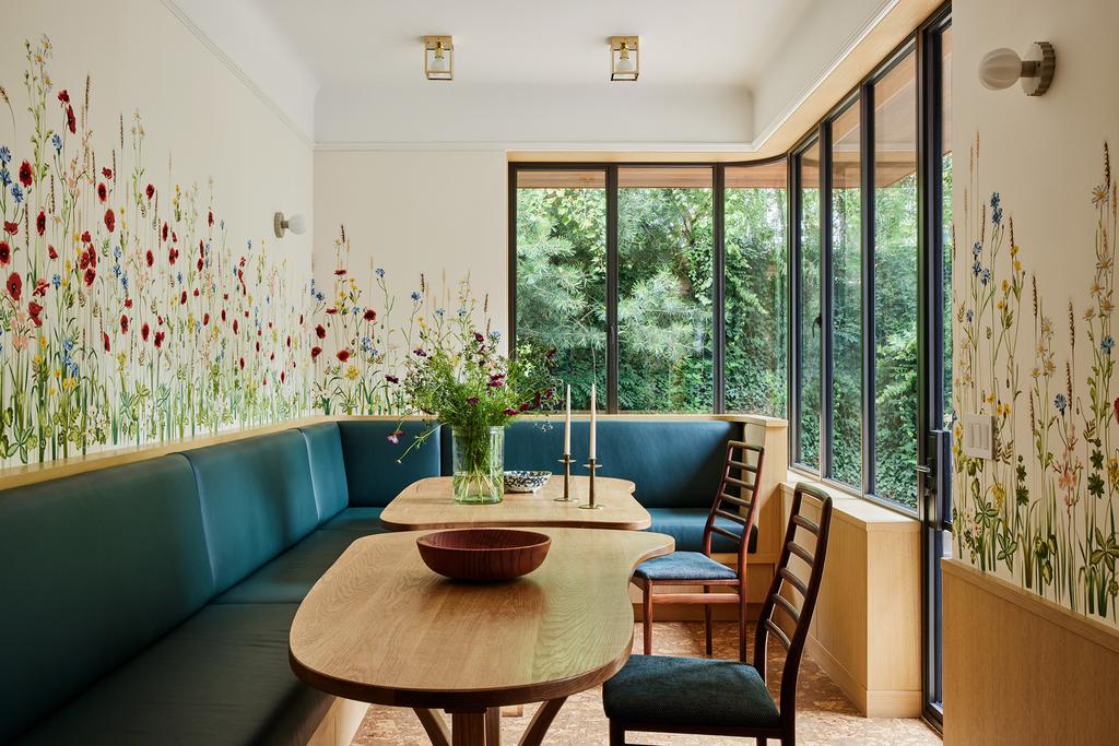Kitchen Decor Reinvented: The Power Of Wallpaper
