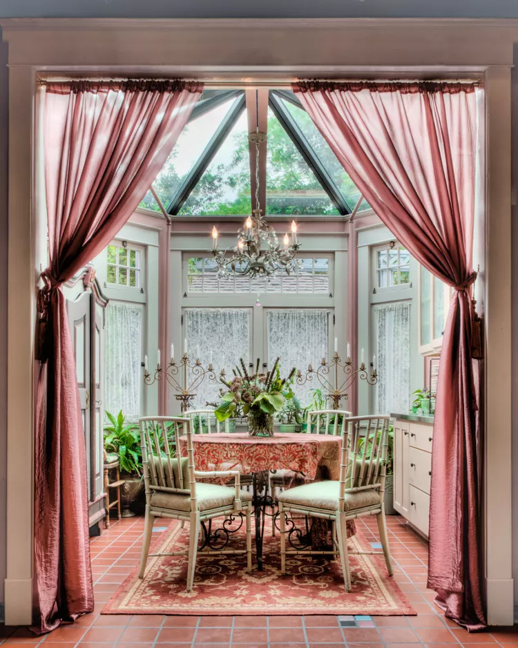 Sunroom Decor: A Sanctuary Under The Sun