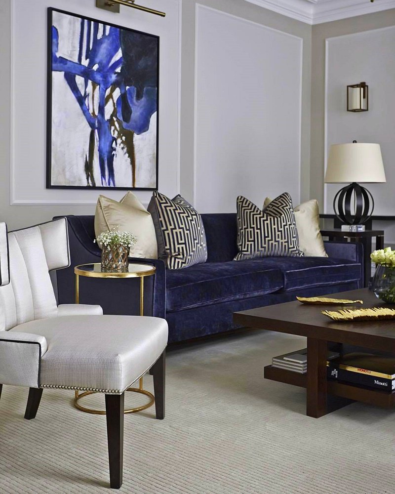 Timeless And Trendy: The Art Of Mixing Styles