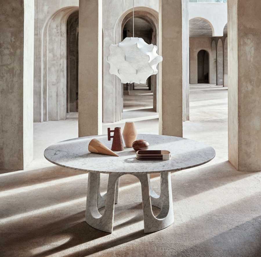 50 Luxury Dining Tables: A Curated Selection