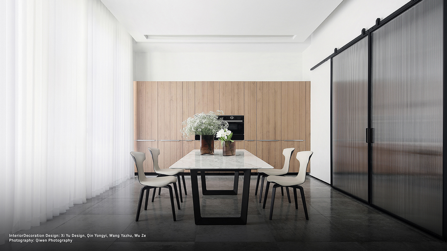 50 Luxury Chairs: Sit In Comfort And Style