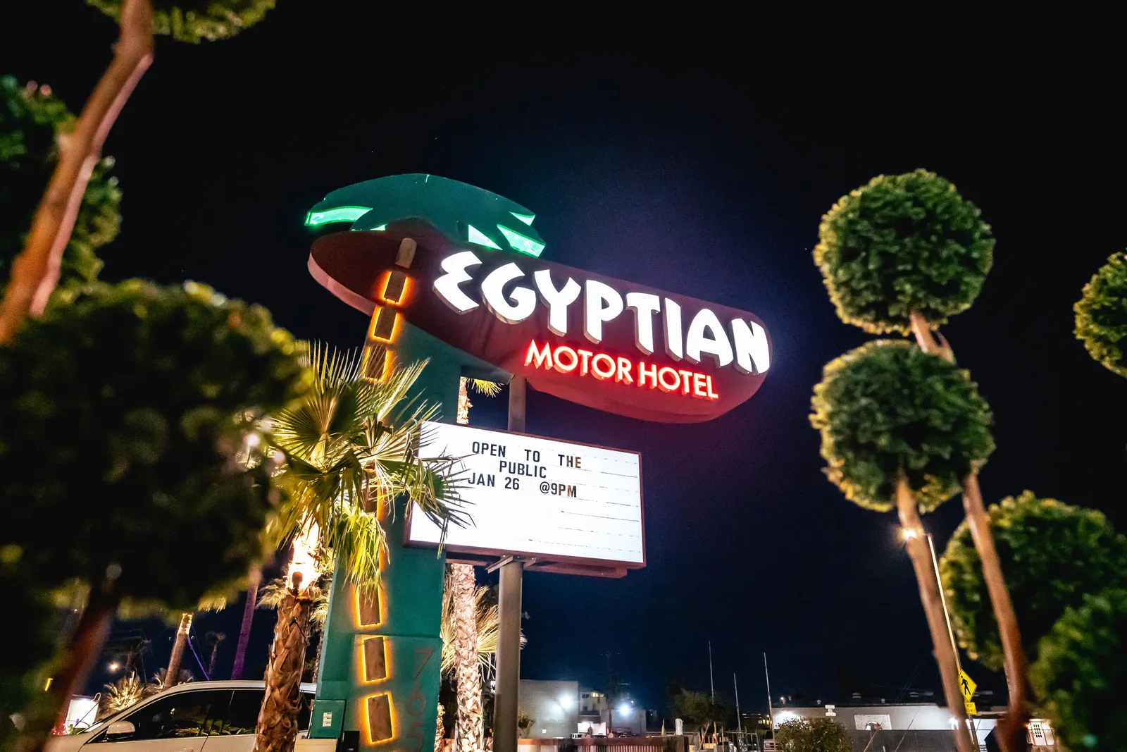 Retro Hotels To Inspire Your Senses: A Journey Back to the '50s and '60s