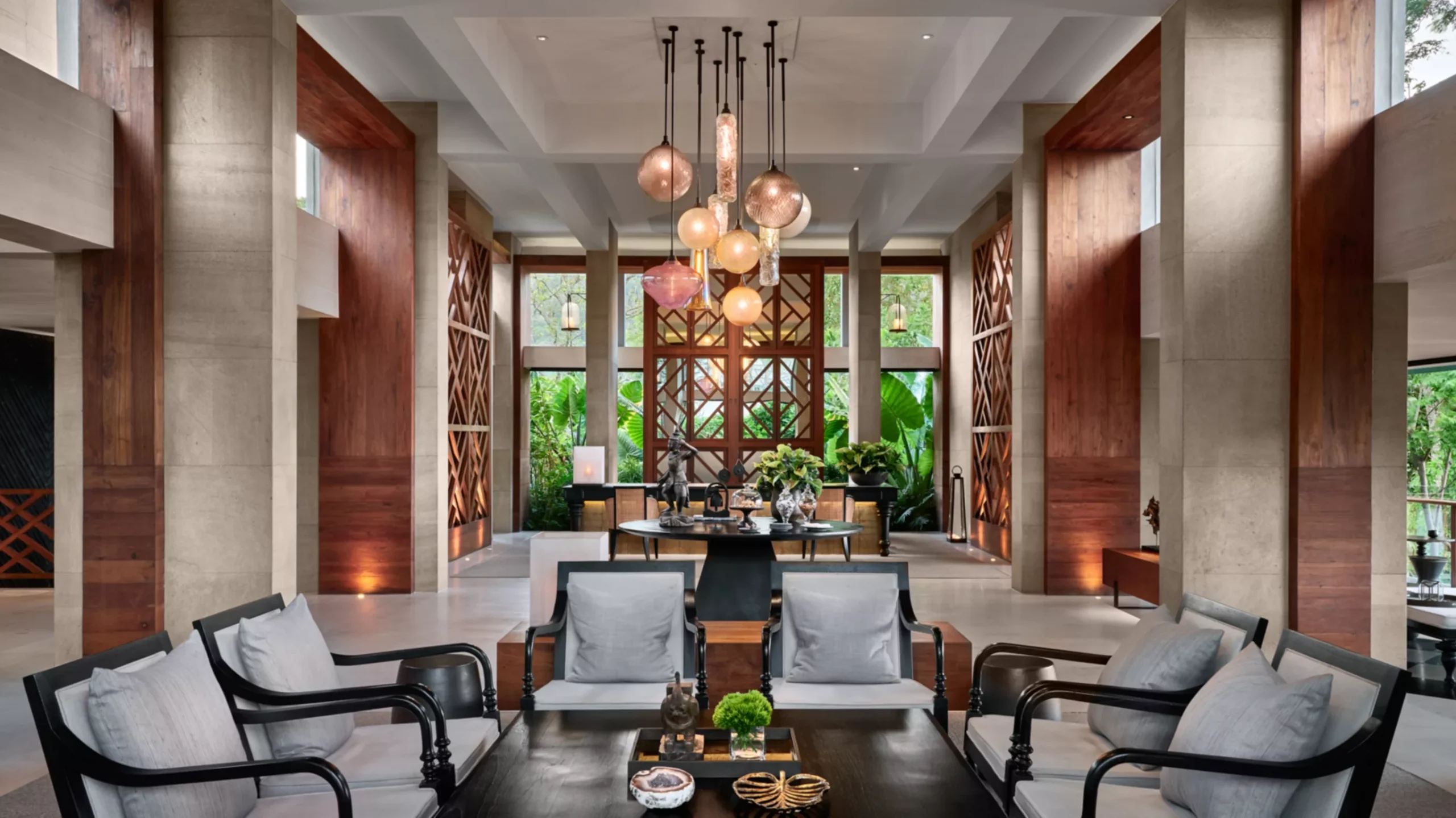  20 Luxury Hotels in Thailand: A Lavish Journey of Opulence and Elegance